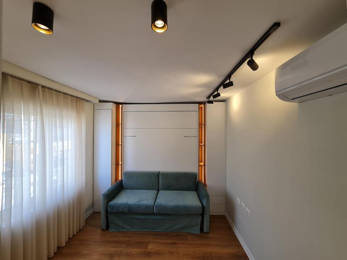 Adore - Modern Studio Tirana Bagian luar foto